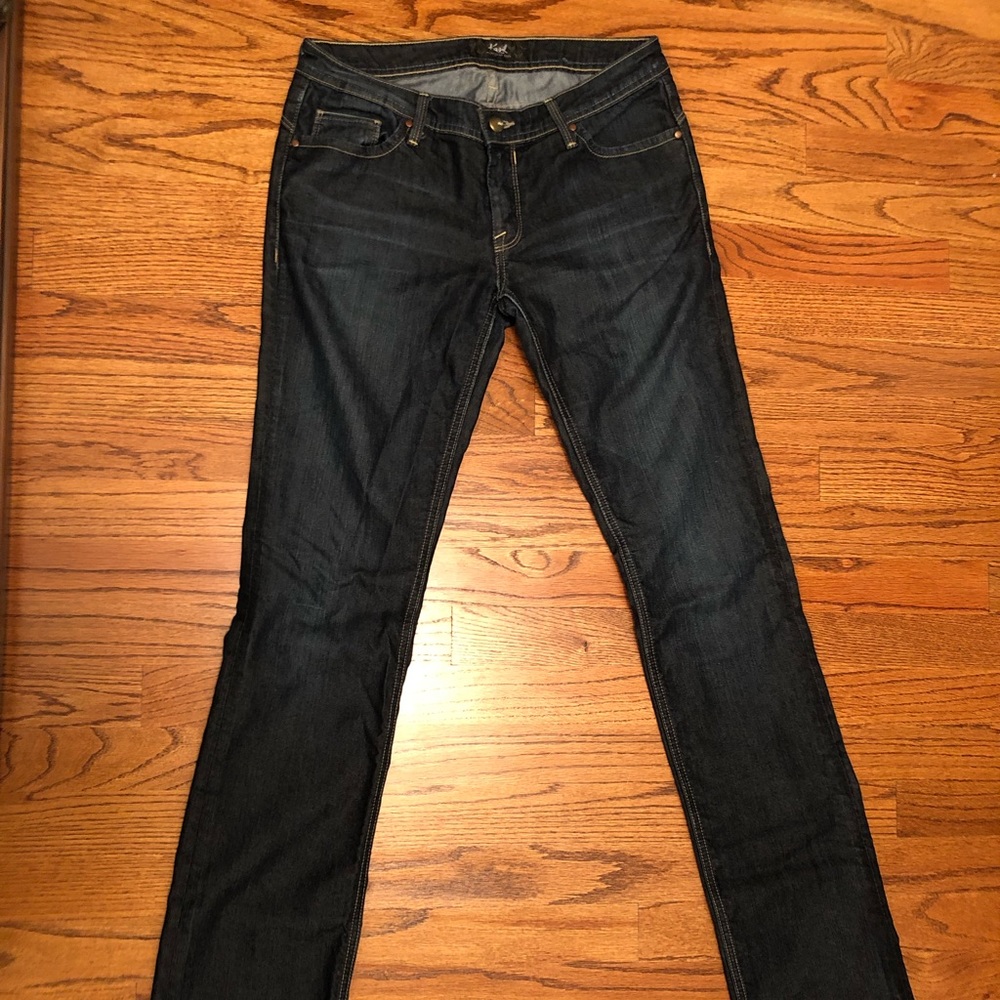 Dark Wash Women’s Jeans